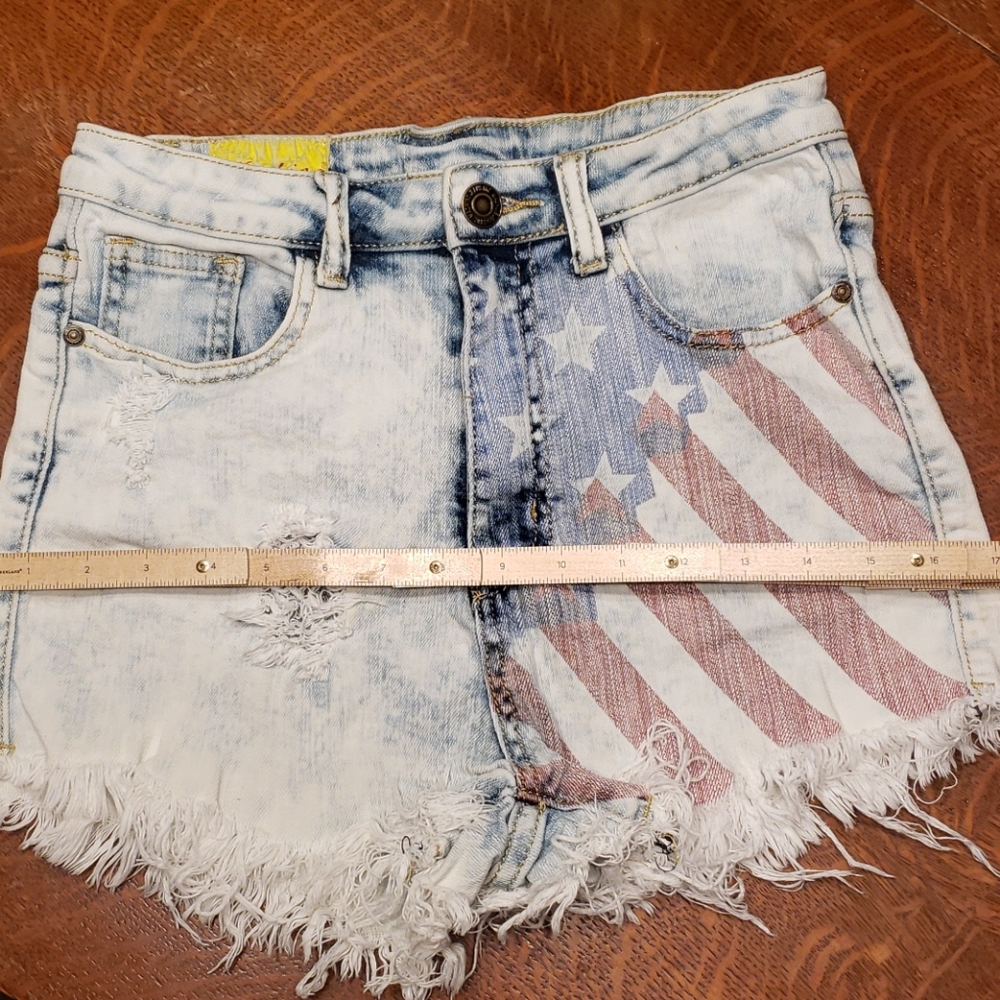 Patriotic shorts